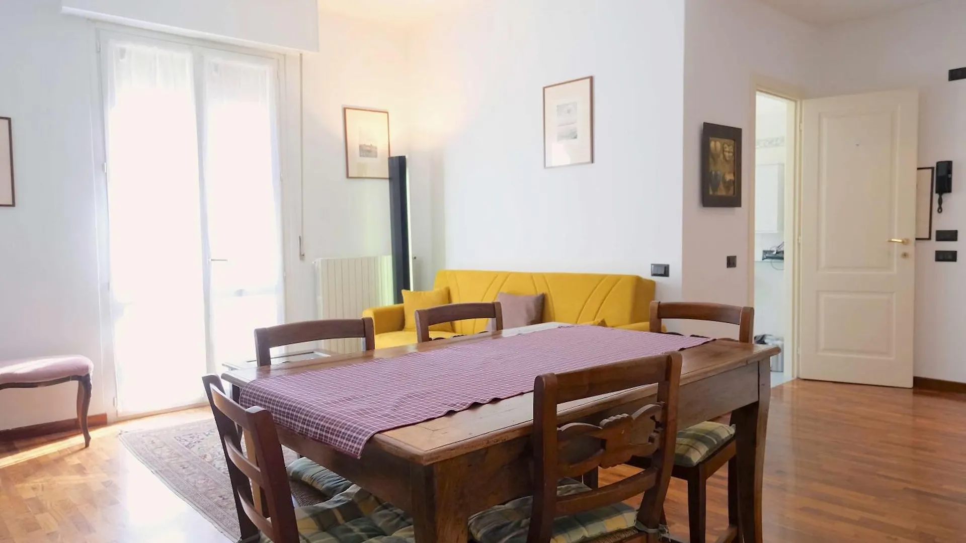 Case Vr Holiday Residenza Leo Verona 0*,  Italy