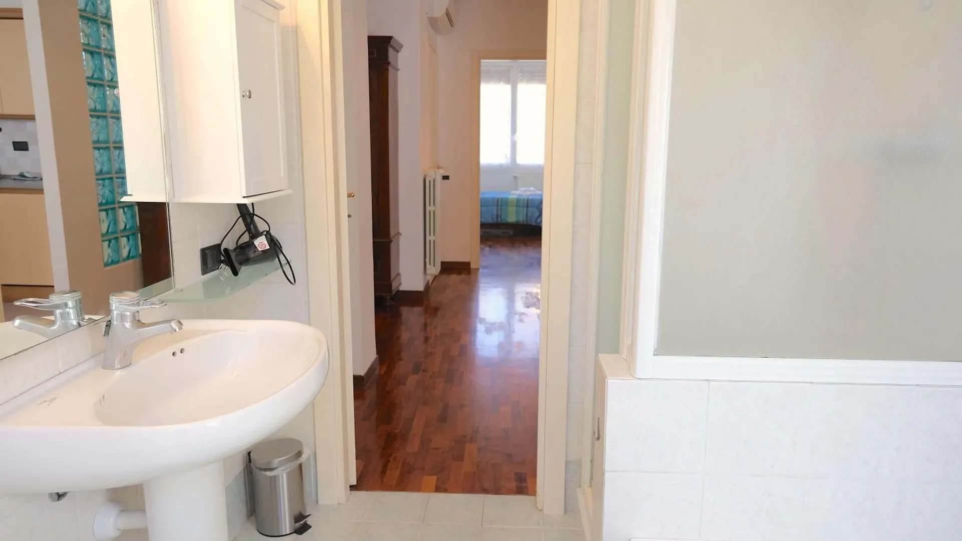 Apartment Case Vr Holiday Residenza Leo Verona